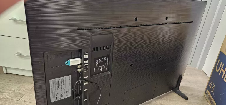 TELEWIZOR SAMSUNG UE43NU7092U
