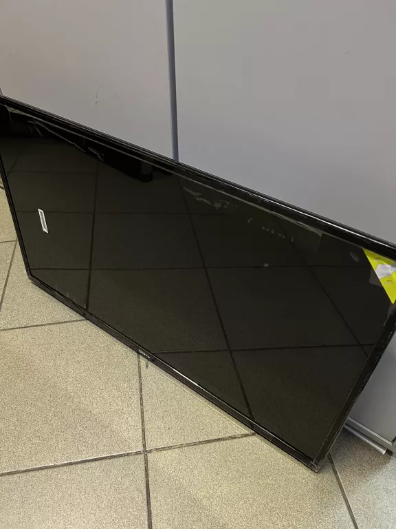 telewizor-qilive-q32hs231-32-nowy-smart-tvhd-readywi-fi-stan-11323-1