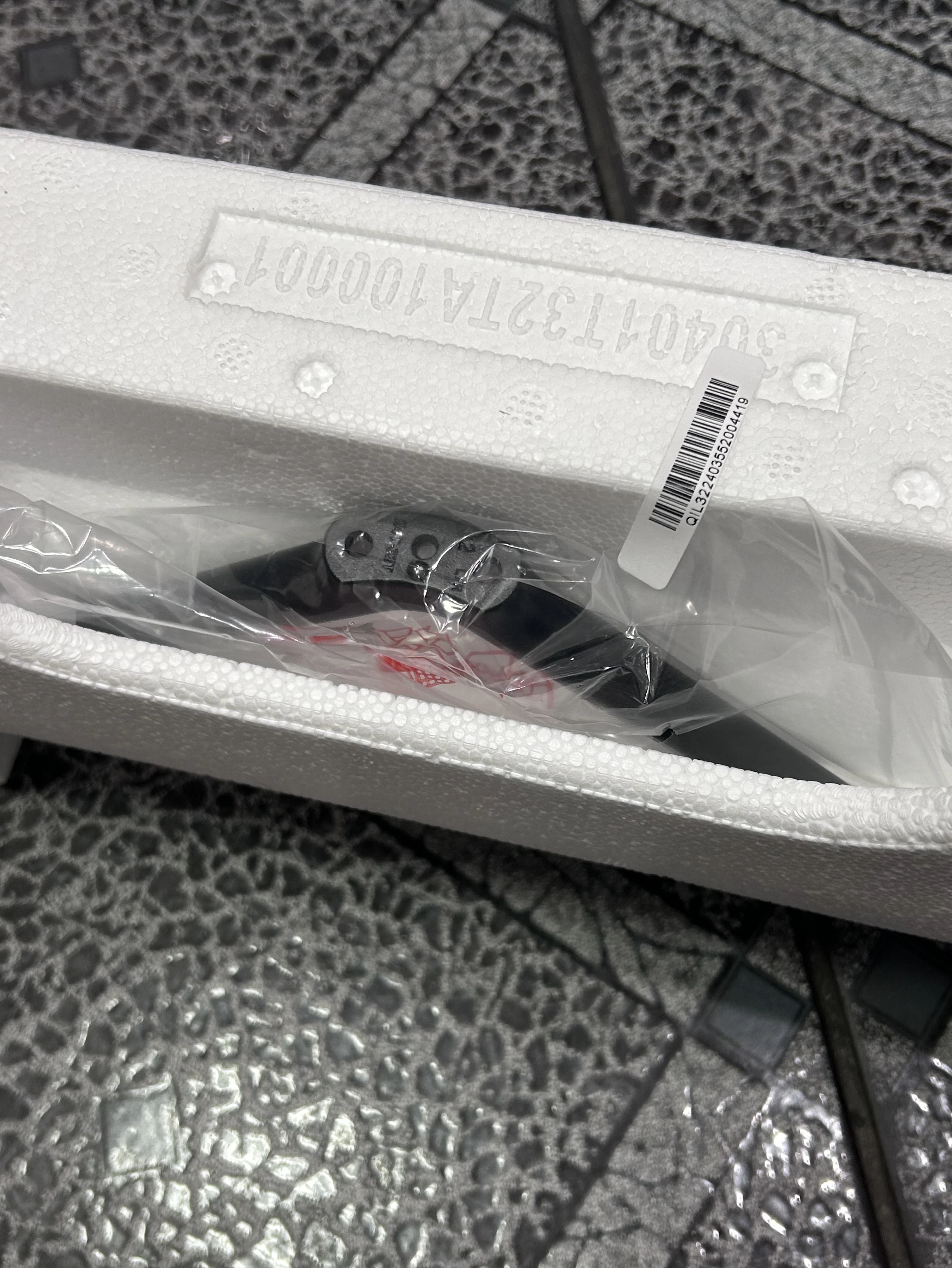 telewizor-smart-tv-qilive-q32hs231-32-wifi-hd-tv-nowy-typ-telewizora-211486-250142