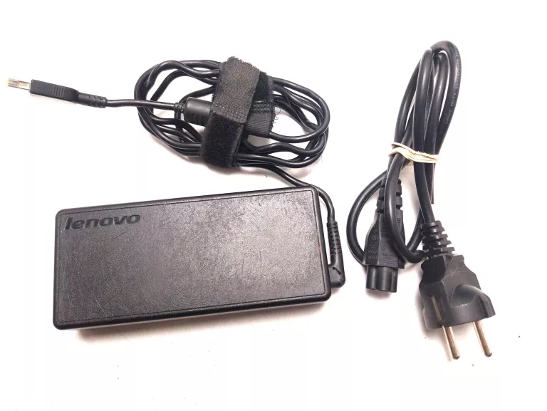 LAPTOP LENOVO Y700 15 W10 16/128SSD 1TB HDD + KOMPLET