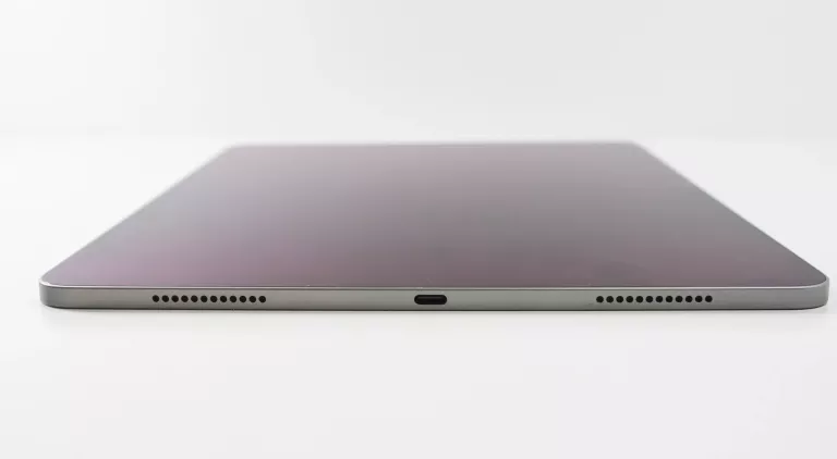 TABLET APPLE IPAD AIR 13" 6 GEN. M2 2024 128 GB WI-FI GWIEZDNA SZAROŚĆ