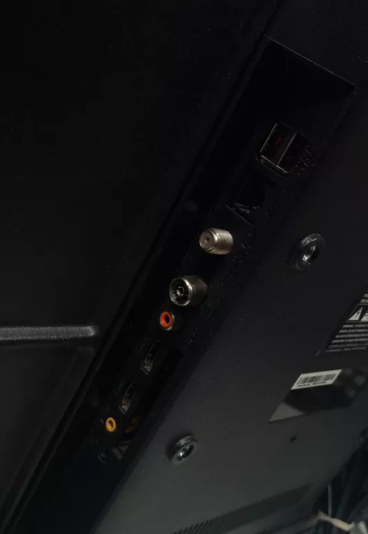 TV KRUGERMATZ KM0240FHD-S5 + PILOT PUDEŁKO