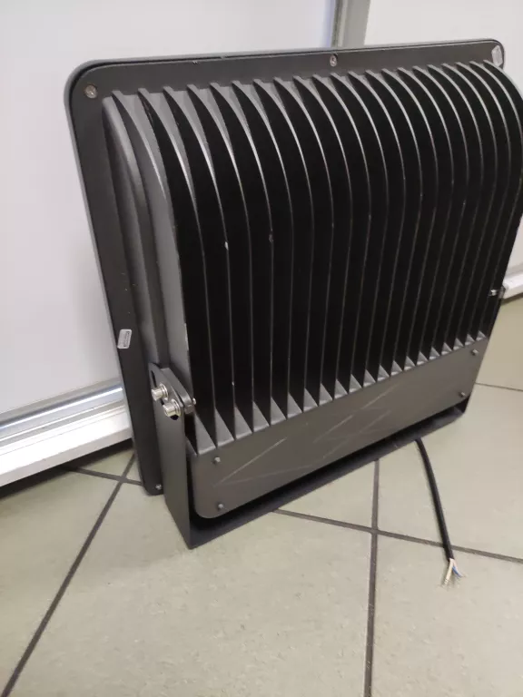 HALOGEN LED 400W IP66