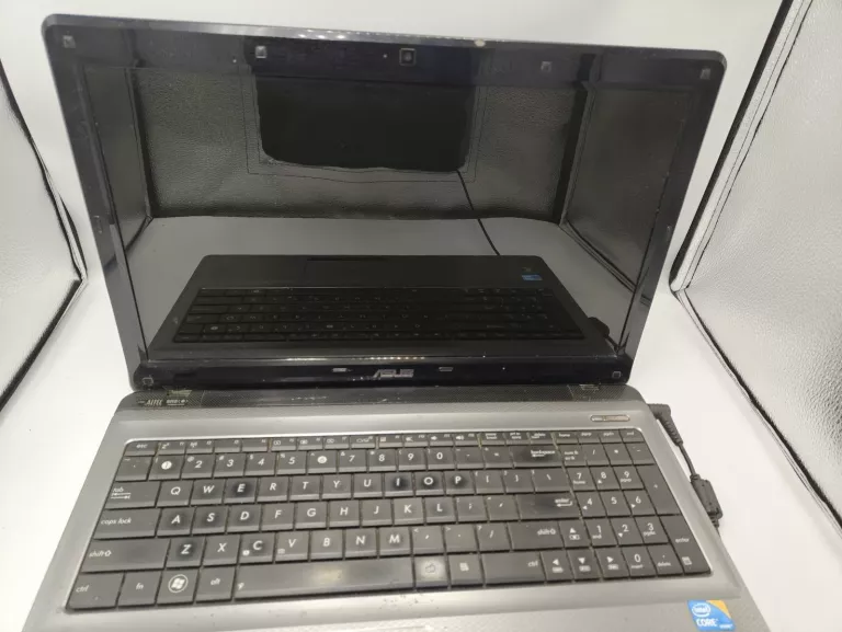 LAPTOP ASUS A52F  I3 M350 RAM 3 GB HDD 320 GB