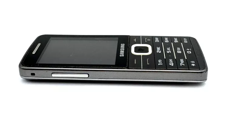 TELEFON SAMUNG GT-S5611