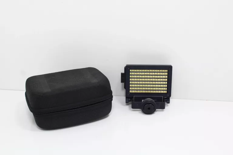 LAMPA LED NAKAMEROWA AKURAT LL2120