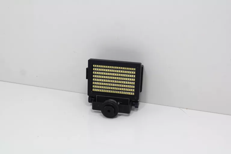 LAMPA LED NAKAMEROWA AKURAT LL2120