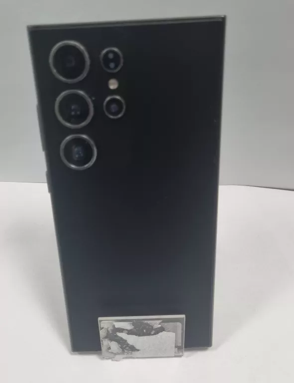 TELEFON Z ANDROIDEM