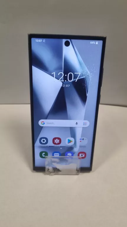 TELEFON Z ANDROIDEM