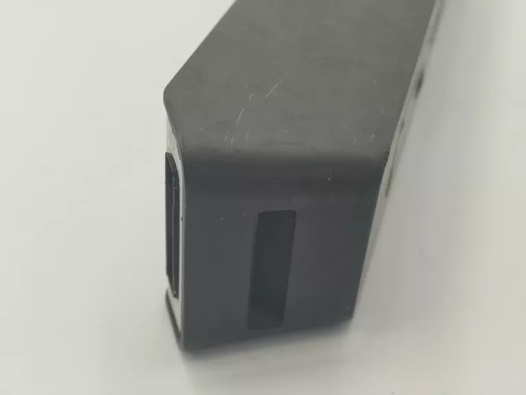 GŁOŚNIK BLUETOOTH E2366 ZMIENIAJĄCY KOLORY