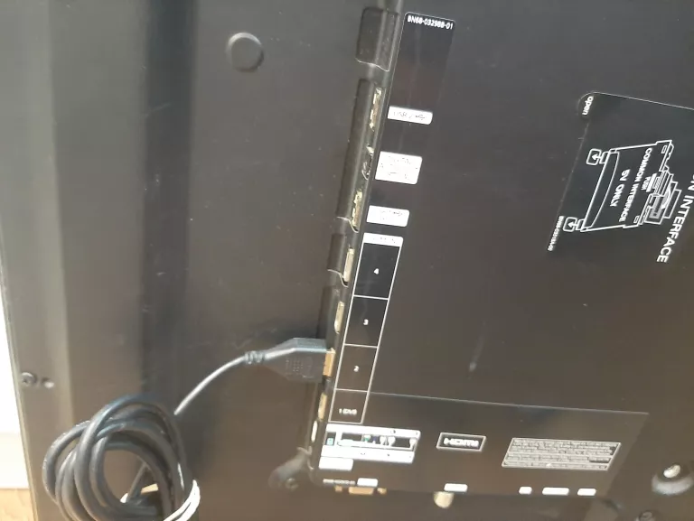 TELEWIZOR SAMSUNG UE40D5500