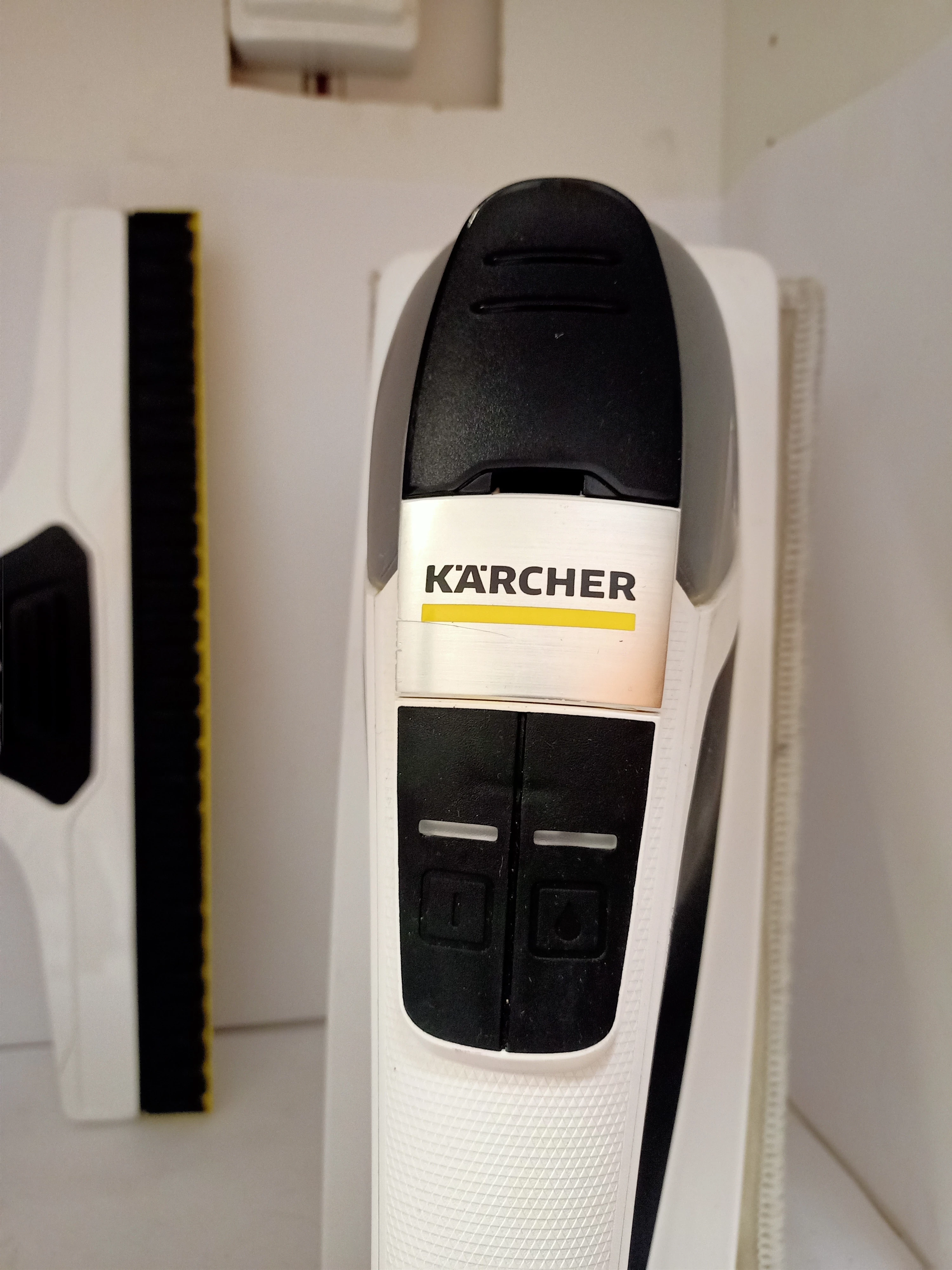 myjka-do-okien-karcher-wv6-kv-4-premium-maksymalna-szerokosc-sciagaczki-2800