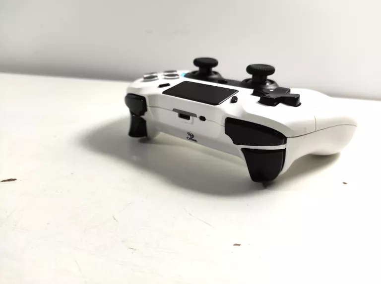 PAD BEZPRZEWODOWY COBRA QSP459 PS3/PS4/XBOX /PC /ANDROID TV