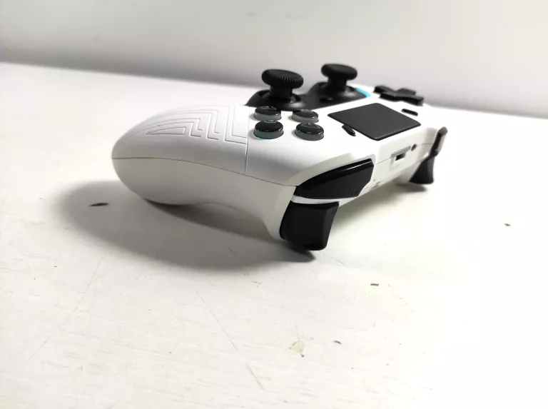 PAD BEZPRZEWODOWY COBRA QSP459 PS3/PS4/XBOX /PC /ANDROID TV