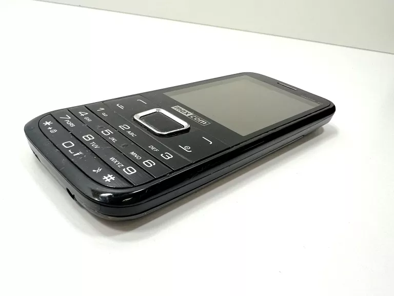 TELEFON MAXCOM MM238 3G BEZ SIM LOCKA
