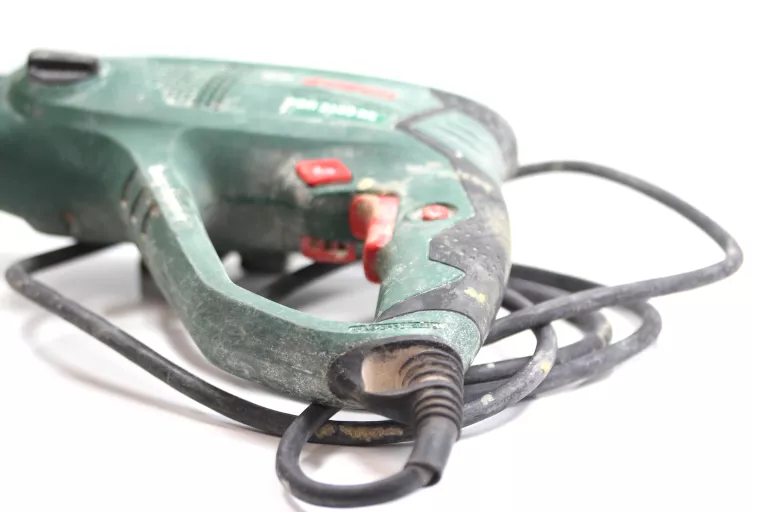 MŁOTOWIERTARKA BOSCH PBH 2100 RE