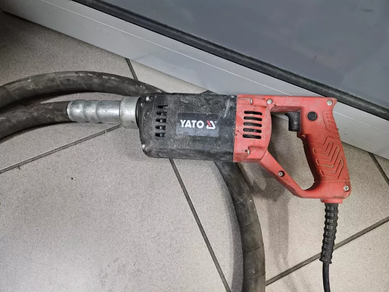 YATO YT-82600 WIBRATOR ZAGĘSZCZARKA DO BETONU 1200W + BUŁAWA 3M