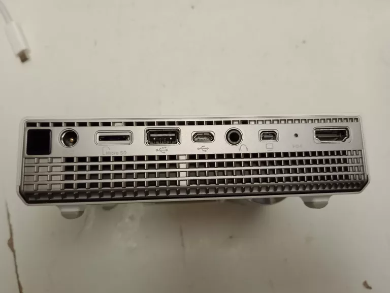 ASUS P2B PROJEKTOR PODRĘCZNY - POKROWIEC