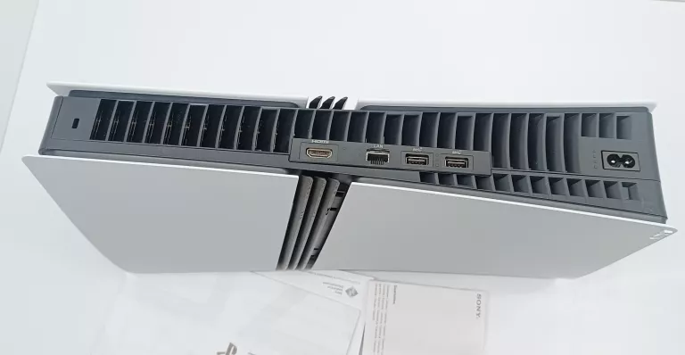 KONSOLA SONY PLAYSTATION 5 PRO 2TB