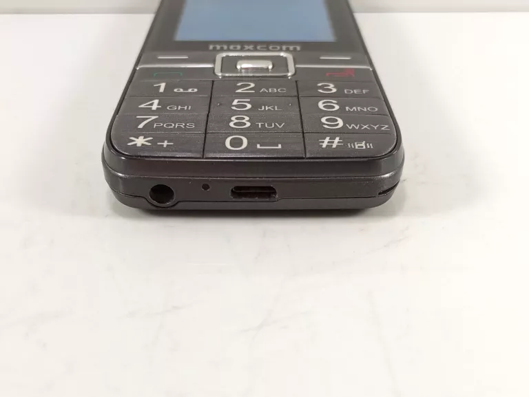 TELEFON MAXCOM MM144