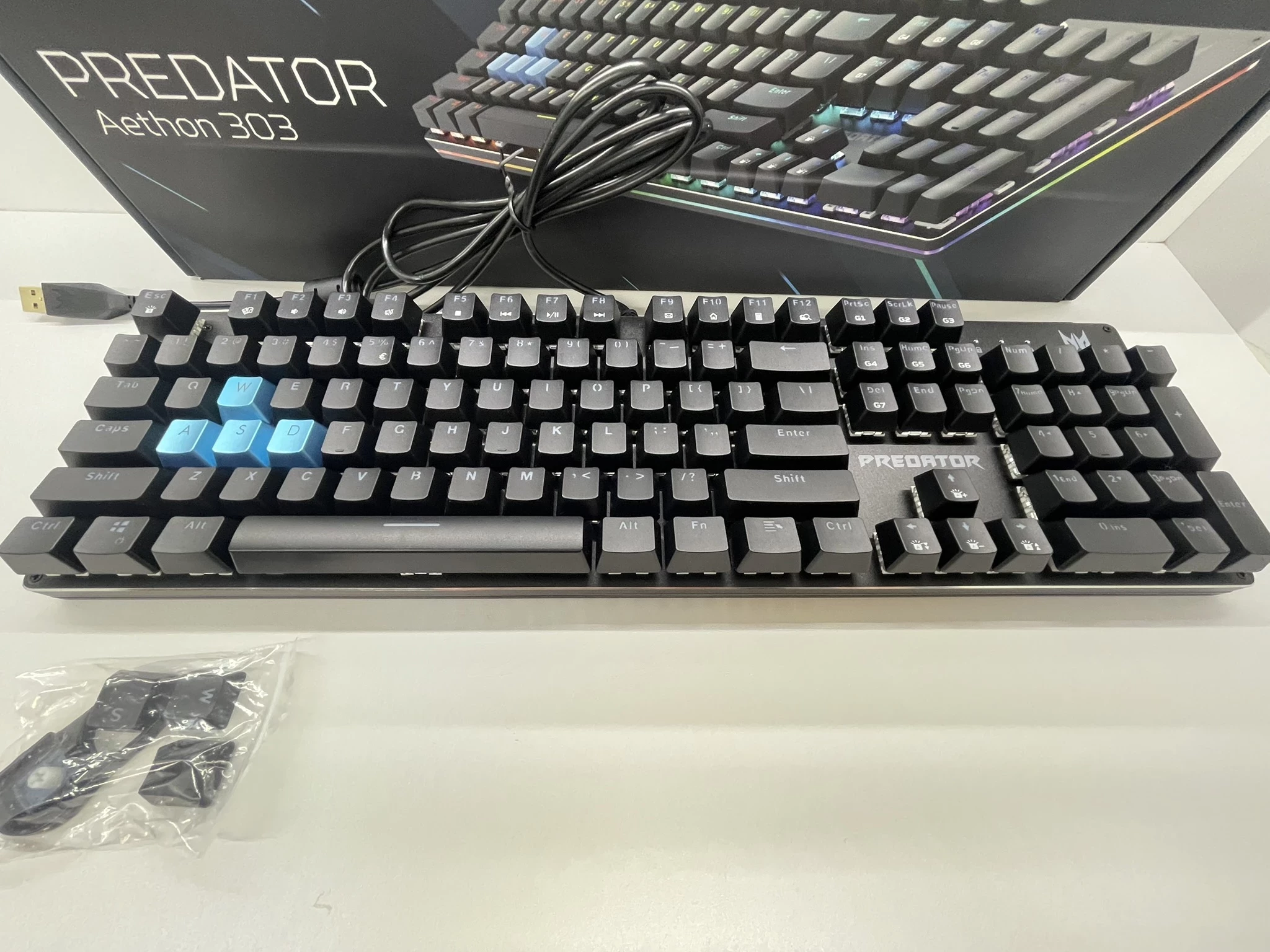 klawiatura-predator-aethon-303-pudelko-typ-klawiatury-217377-276929