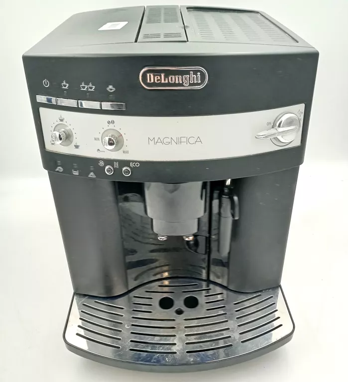 EKSPRES DO KAWY DELONGHI MAGNIFICA ESAM 3000.B 15 BAR 1,8 L