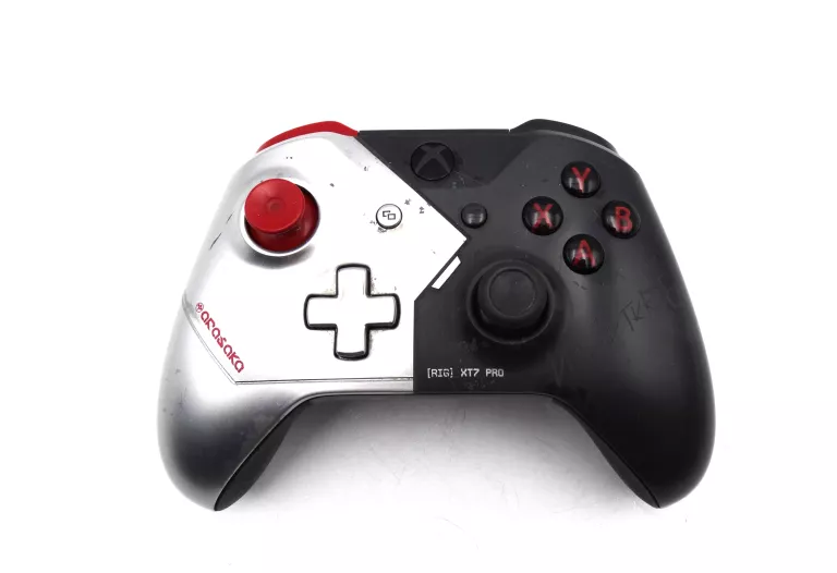 PAD XBOX ONE CYBERPUNK 2077 EDYCJA LIMITOWANA