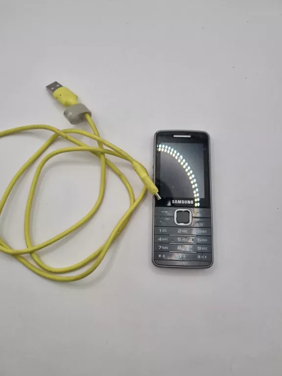 TELEFON SAMSUNG GT-S5610