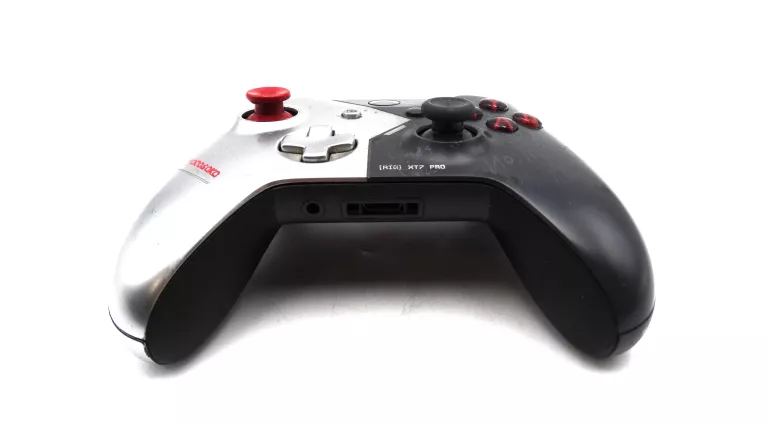 PAD XBOX ONE CYBERPUNK 2077 EDYCJA LIMITOWANA