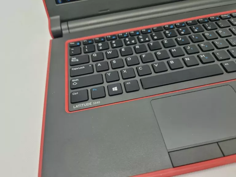 LAPTOP DELL LATITUDE 3340 TESTER DIAGNOSTYCZNY DELPHI
