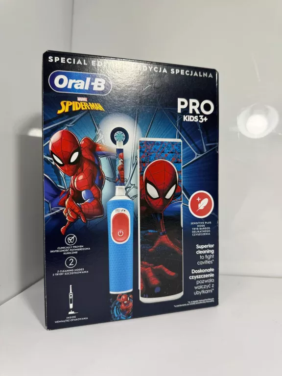 SZCZOTECZKA ORAL-B PRO KIDS 3+ SPIDERMAN