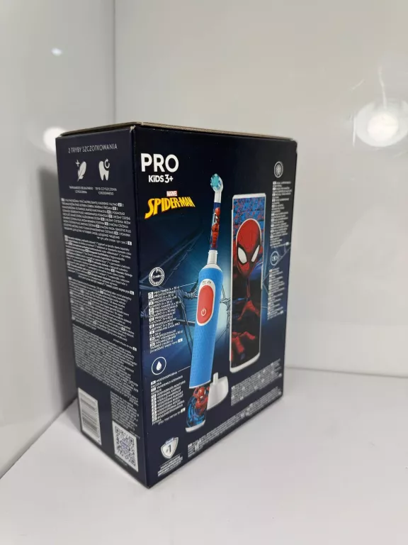 SZCZOTECZKA ORAL-B PRO KIDS 3+ SPIDERMAN