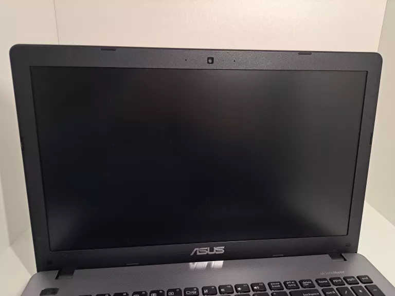 LAPTOP ASUS X550C 4GB/500GB HDD/I3/WIN10/NVIDIA GT 720M