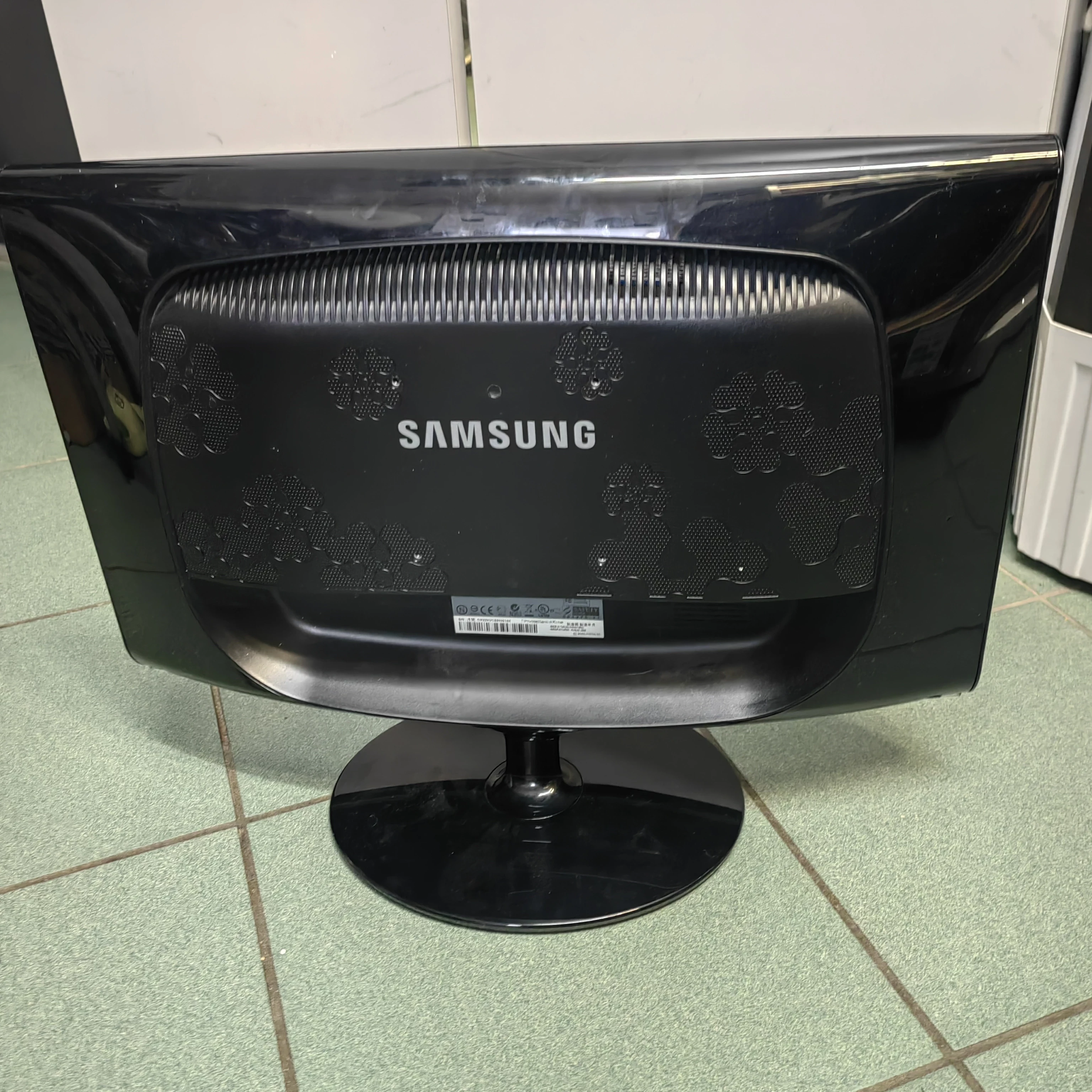 monitor-samsung-2233sn-kod-producenta-2233sn