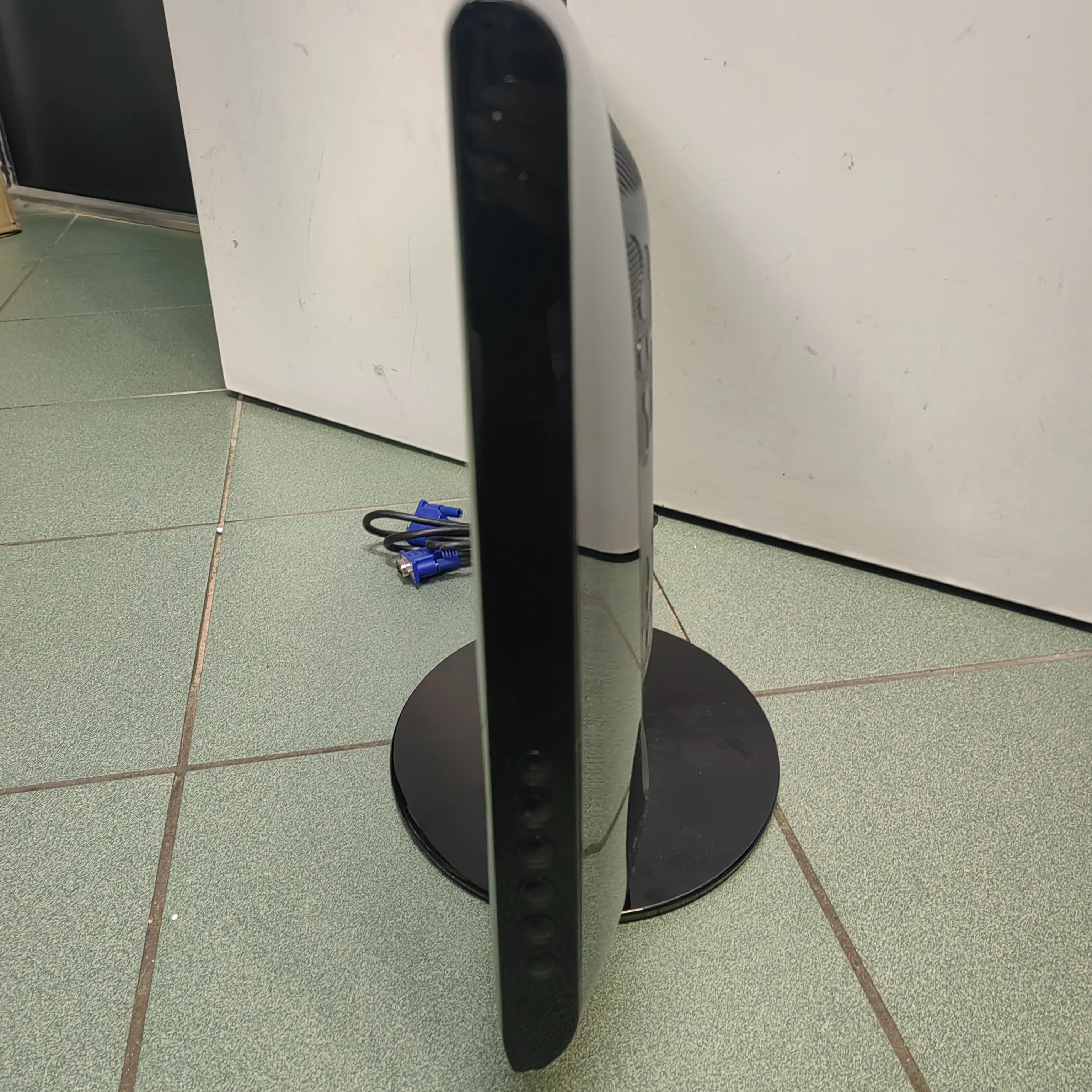 monitor-samsung-2233sn-stan-11323-2