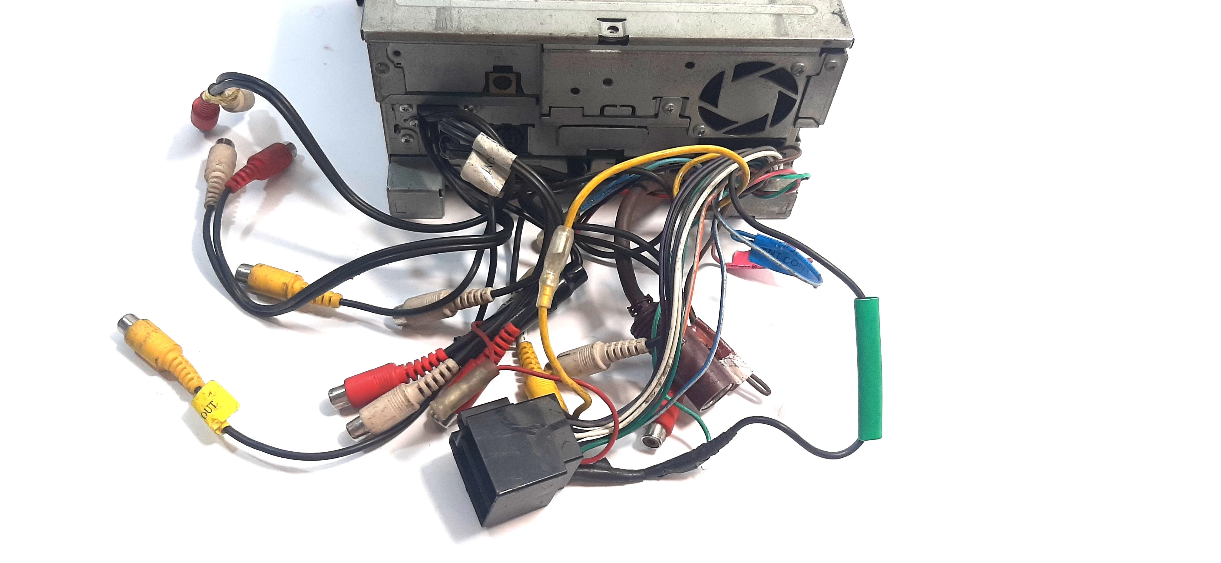 radio-samochodowe-2-din-kenwood-ddx6029-rodzaje-odtwarzanych-nosnikow-205774-4