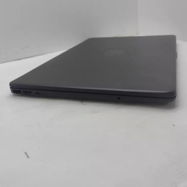 LAPTOP HP 15 DW +ZASILACZ