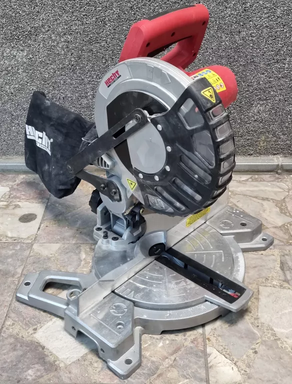 PIŁA UKOŚNICA Z LASEREM HECHT 813 - 210MM MOC 1400 W