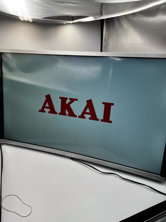 TV AKAI CTV3225 T SMART CURVED 32" + PILOT