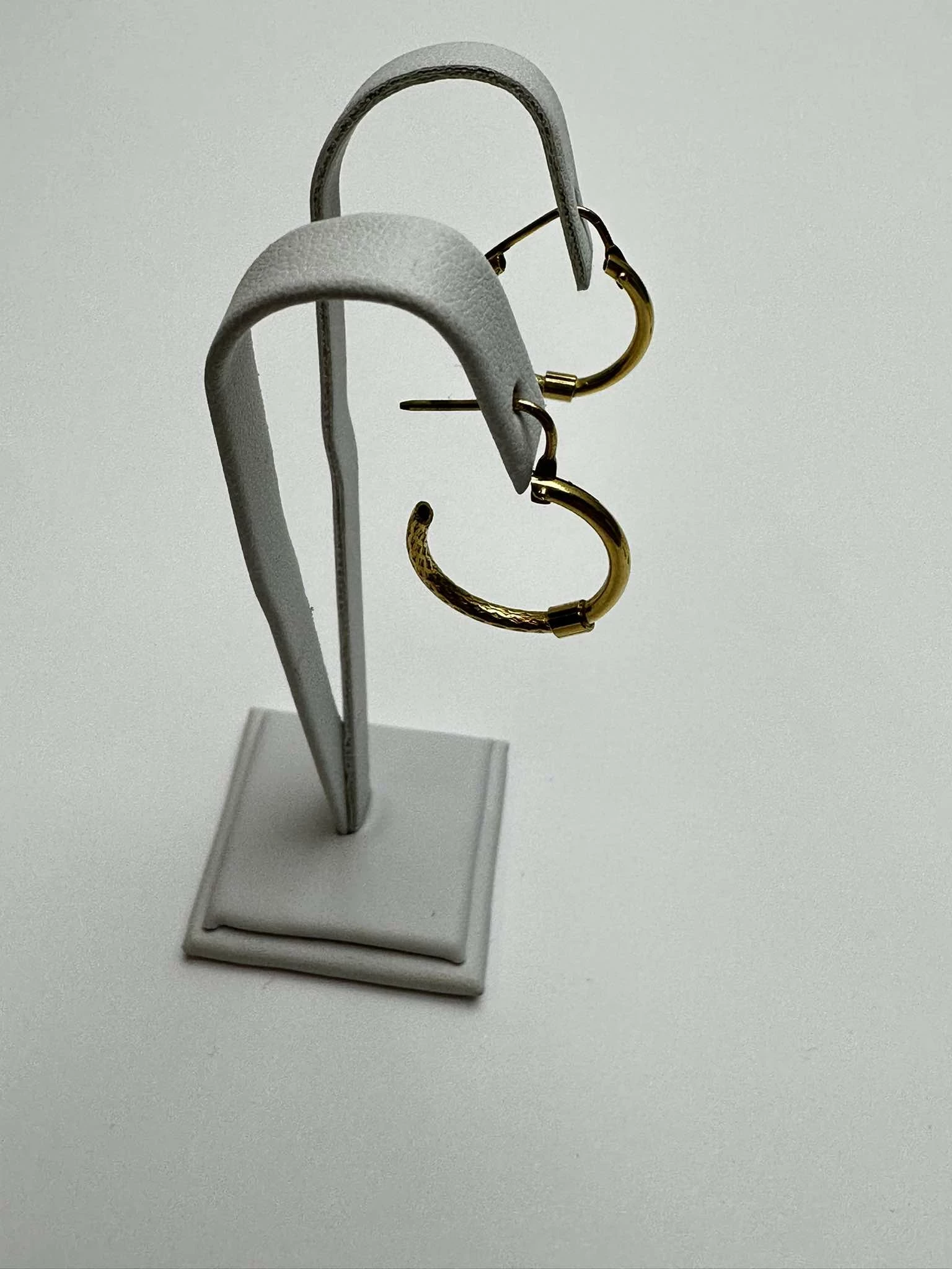 piekne-zlote-kolczyki-proba-750-ean-gtin-4582419530065