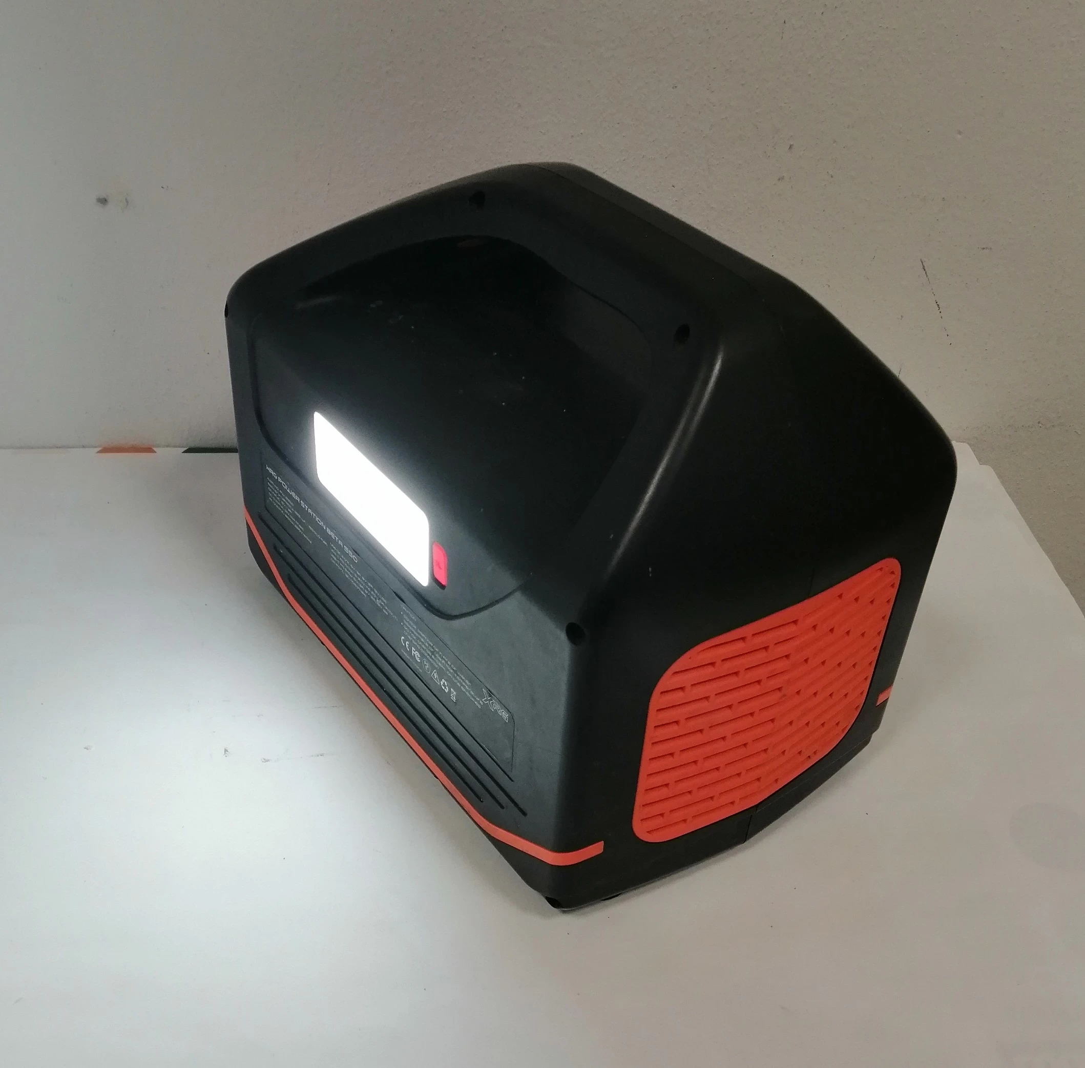 stacja-zasilania-powerbank-xrg-beta-550-w-zlacza-208758-2