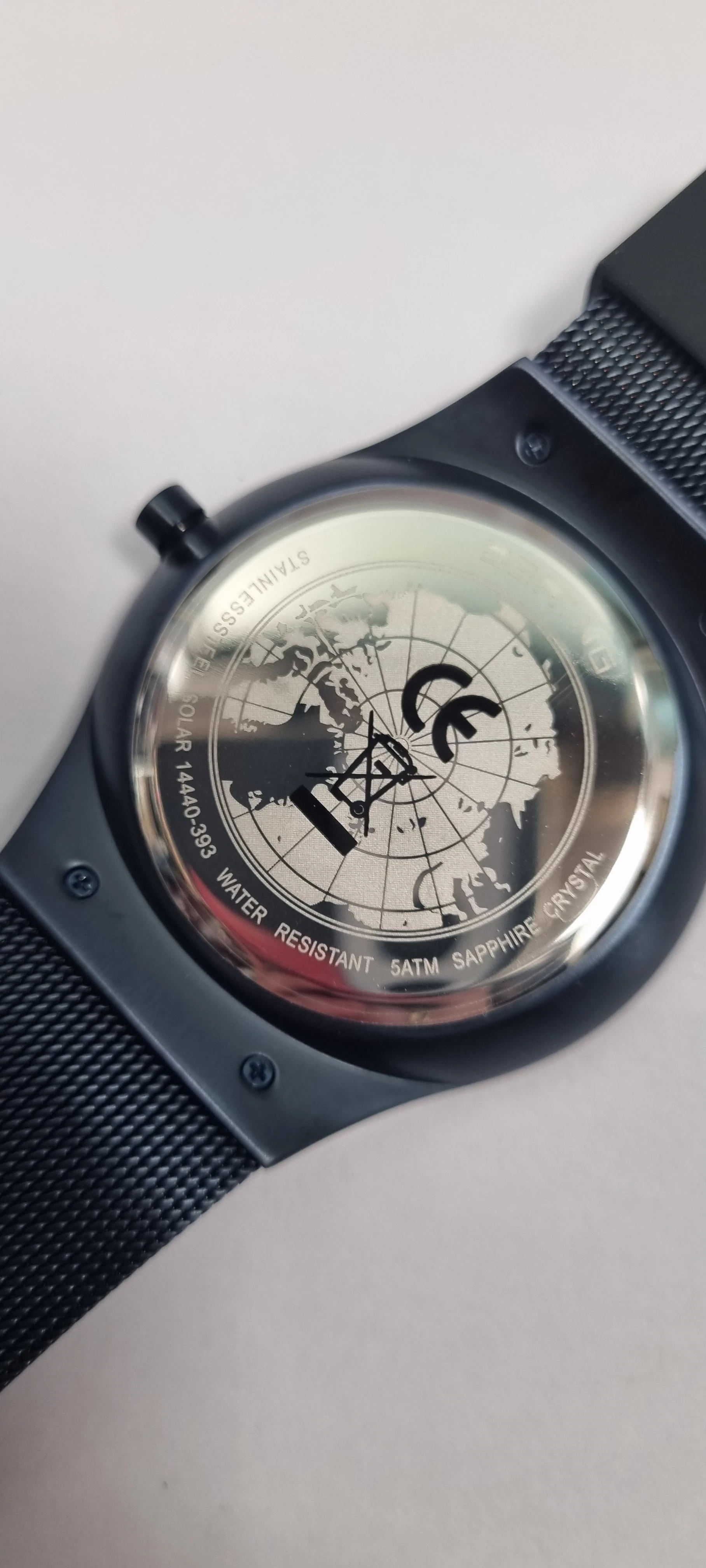 zegarek-bering-14440-393-solar-mesh-ksztalt-koperty-129223-2