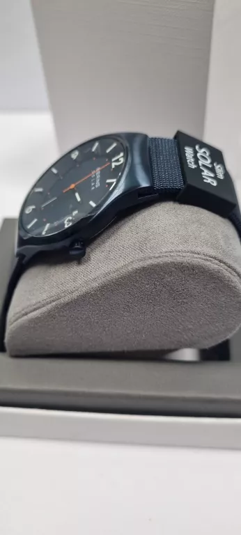 zegarek-bering-14440-393-solar-mesh-rodzaj-129220-1