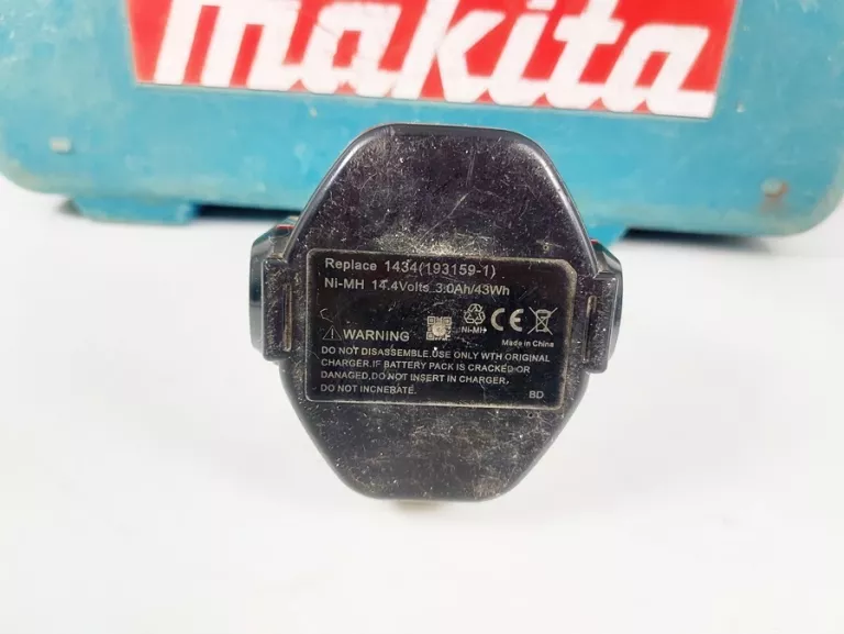 WKRĘTARKA MAKITA 8434D + ŁAD + 2 X AKU 3,0AH
