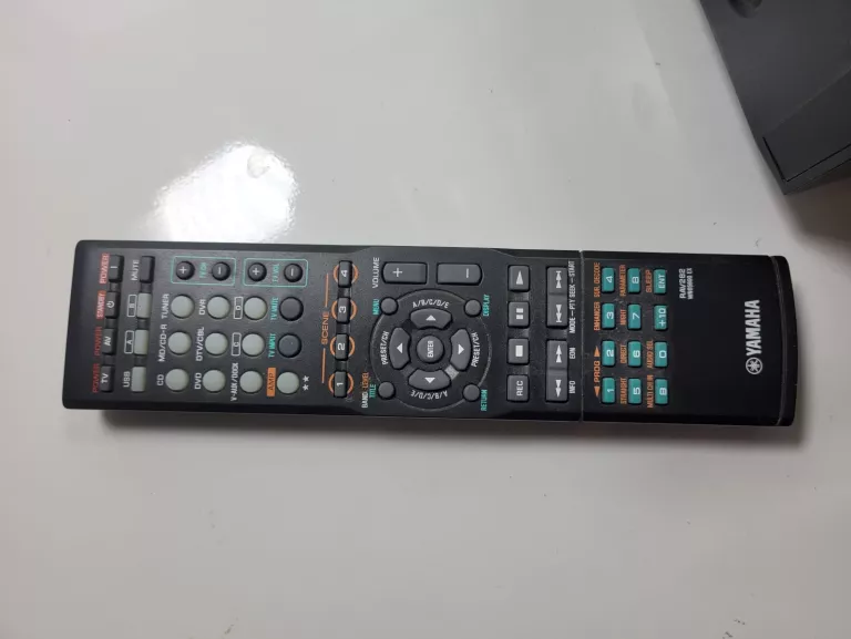 YAMAHA RX-V463 - AMPLITUNER 5.1 + PILOT