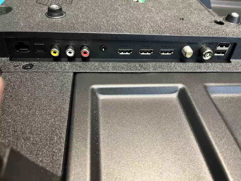 TELEWIZOR LED QILIVE Q50US241 50 CALI 4K UHD GW 11.2026!!!