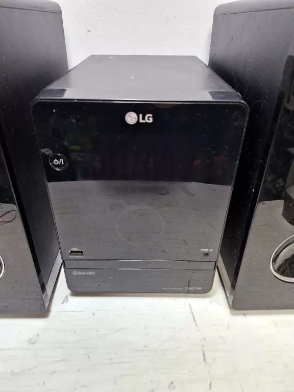 WIEŻA LG CM2760 Z GŁOŚNIKAMI