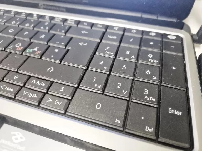 LAPTOP PACKARD BELL Z5WT1 EASYNOTE TE69BM 15,6 " I3-3217U 8GB/500GB