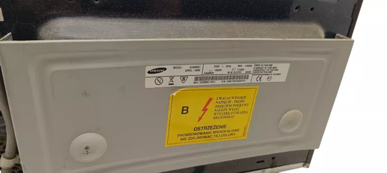 KUCHENKA MIKROFALOWA SAMSUNG GE89MST