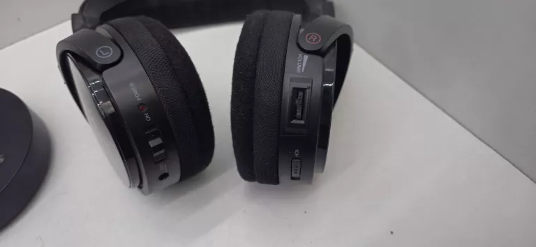 SŁUCHAWKI BLUETOOTH ZE STACJĄ SONY MDR RF 811R KOMPLET